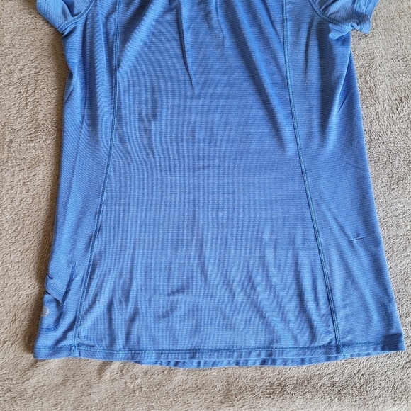 Lululemon t-shirt size 6 - Picture 7 of 9